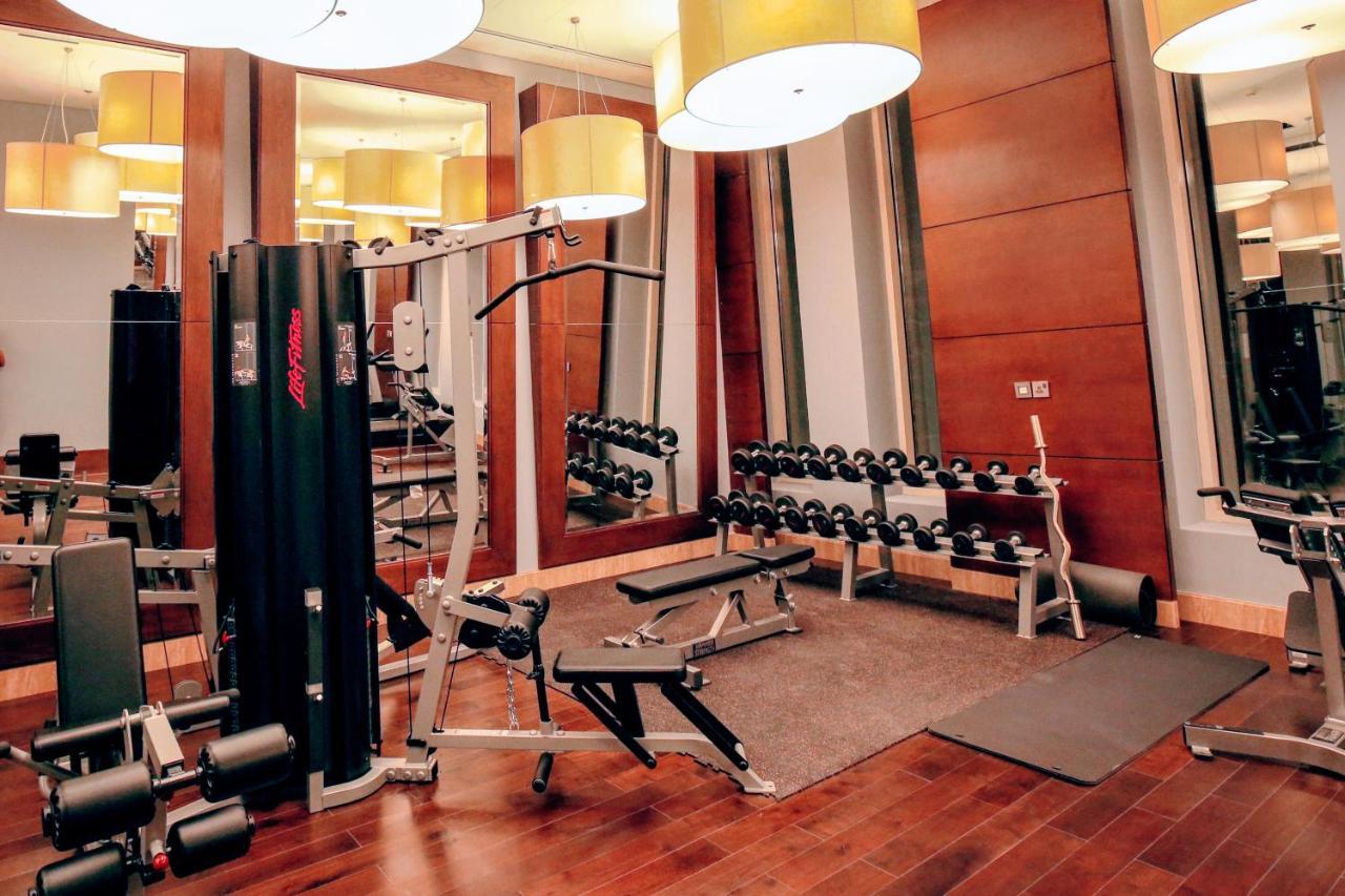 Grand Mercure Hotel Dubai Bagian luar foto